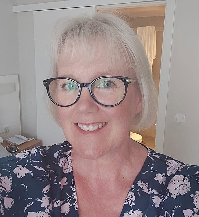 Photo of Andrea Knowles